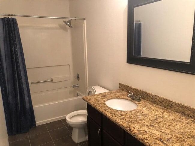 Building Photo - 5718 Silas Creek Ct