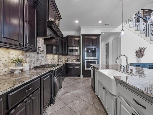 Building Photo - 19003 Cove Manor Dr