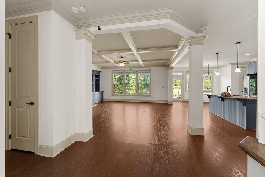 Building Photo - 3574 Willow Glen Trail