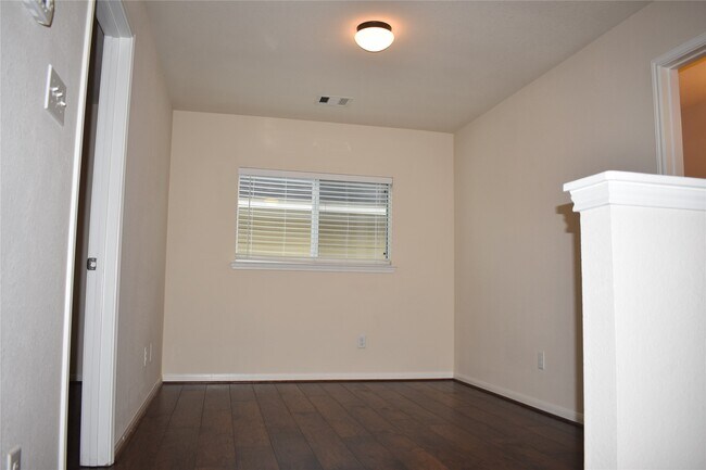Building Photo - 11846 Jelicoe Dr