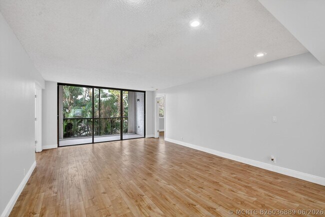 Building Photo - 4080 Tivoli Ct