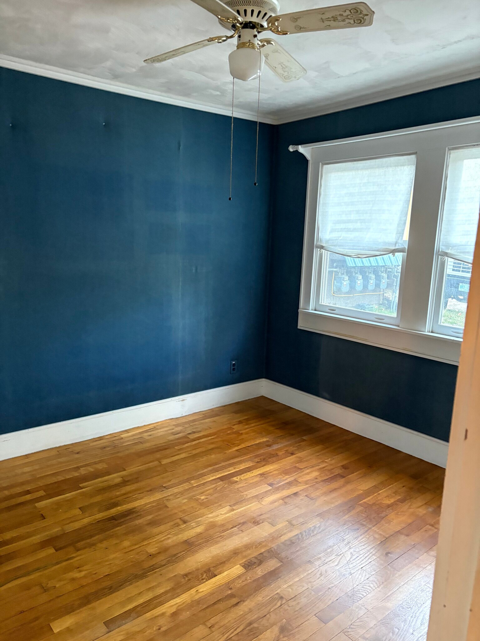 Bedroom built in closet - 237 White Mountain Hwy