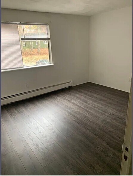 Building Photo - 121 Whipple St