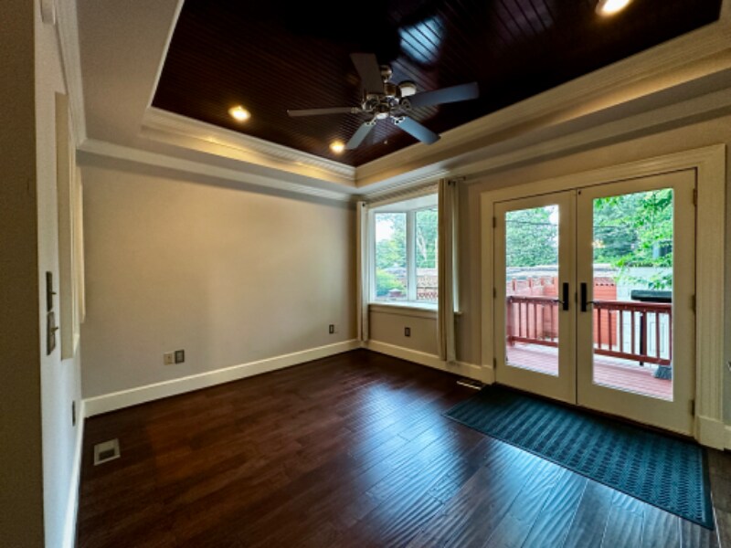 Building Photo - 109 N Crenshaw Ave