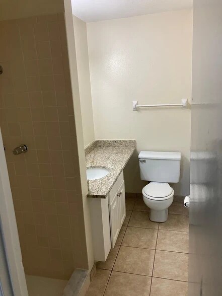 Building Photo - 5003 21st St W