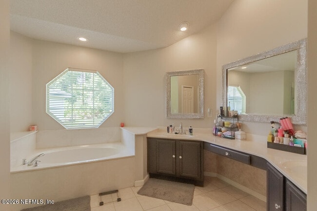 Building Photo - 1604 Brighton Bluff Ct