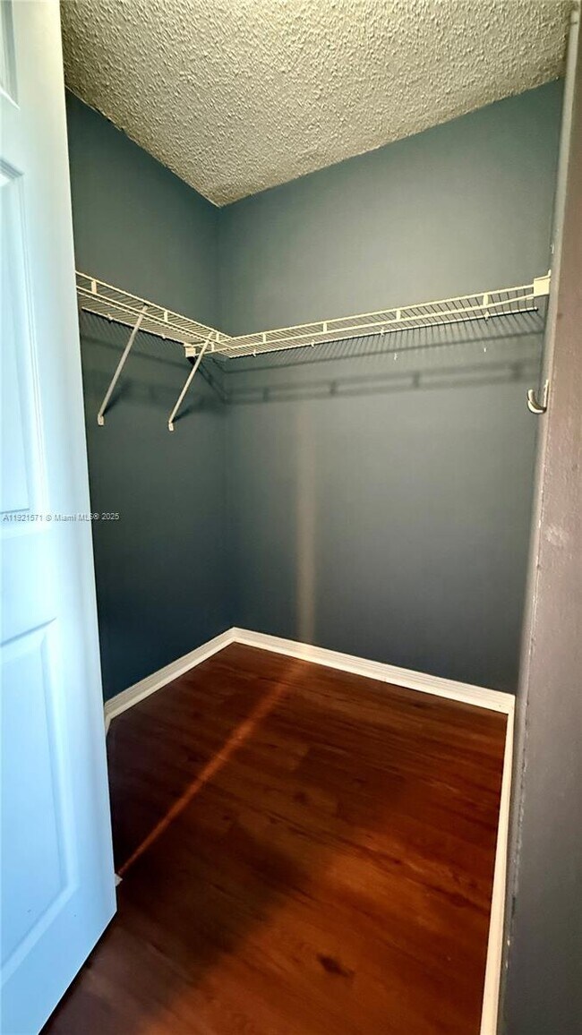 Building Photo - 4177 N Haverhill Rd