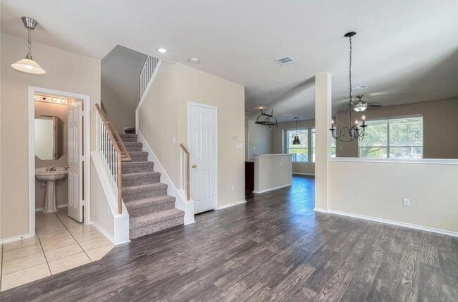 Building Photo - 106 Mertz Ln