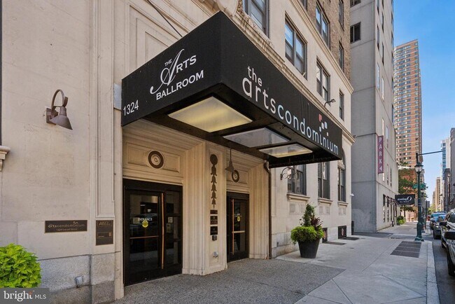 Building Photo - 1324 Locust St