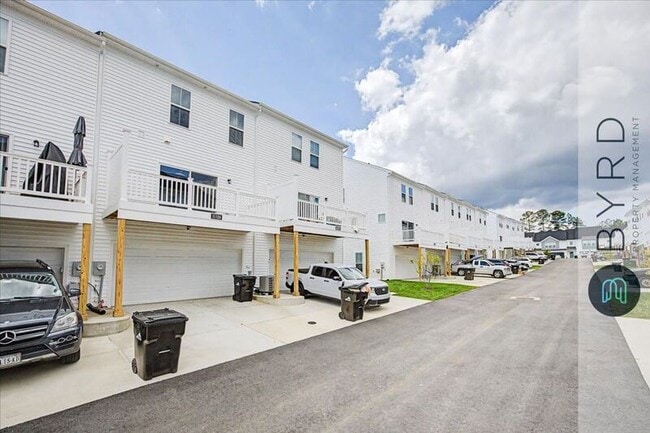 Building Photo - 15326 Oasis Sun Wy