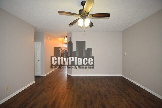 Building Photo - 10394 Lakeland Dr