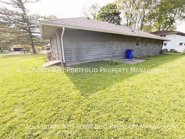 Building Photo - 3050 Derby Rd
