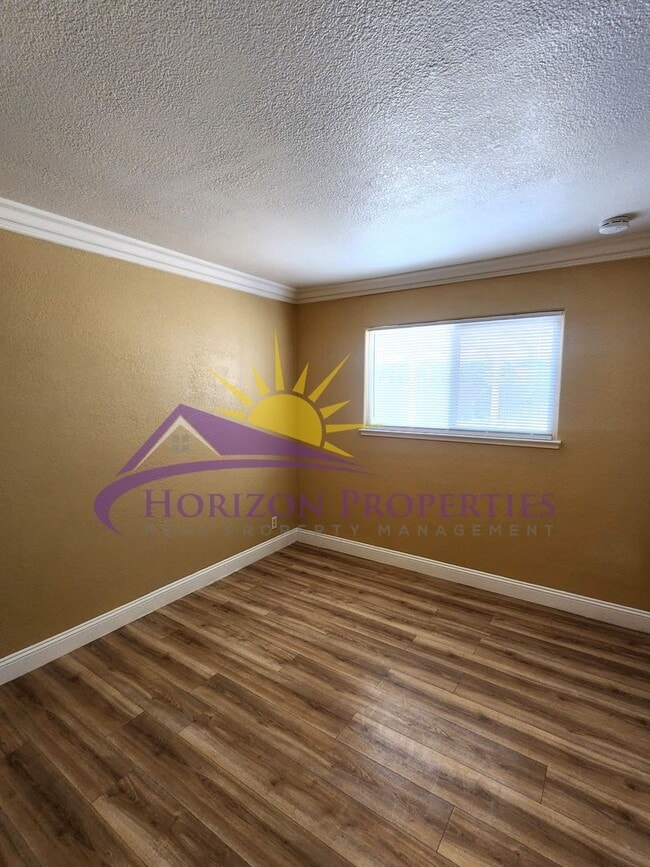 Building Photo - Open 4 Bed 2 Bath 1,660 Sq. Ft. in Citrus ...
