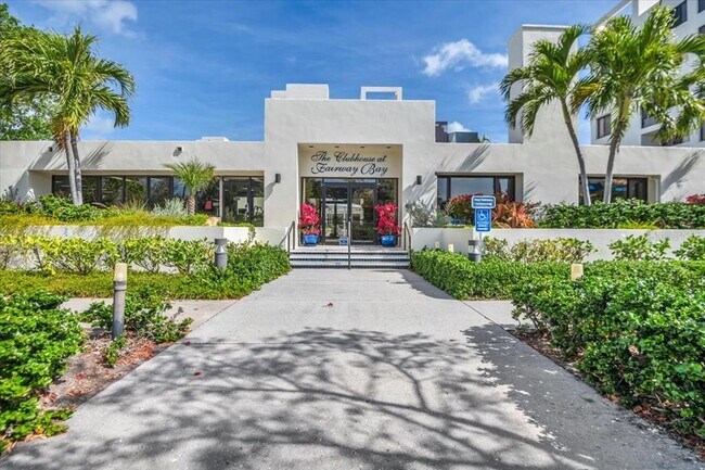 Building Photo - 2020 Harbourside Dr