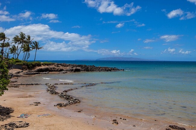 Building Photo - Furnished 2 Bed/2 Bath Hale Kanani Condo, Across from The Cove & Charley Young Beach