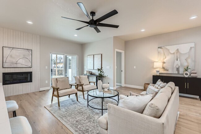 Building Photo - **First Month Rent Is Free** New Construction Half Duplex in Lakewood (close to Belmar) - 6 Bed 3...