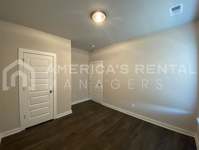 Building Photo - Home for Rent in Jemison, AL... View with 48 Hours Notice!