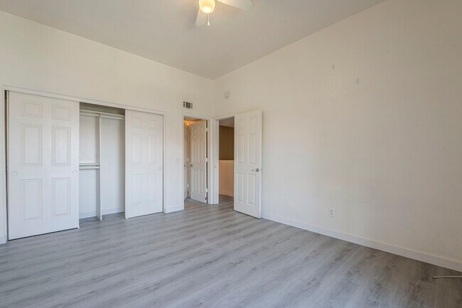 Building Photo - 1331 W Baseline Rd