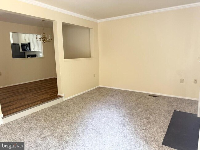 Building Photo - 3862 Marquis Pl