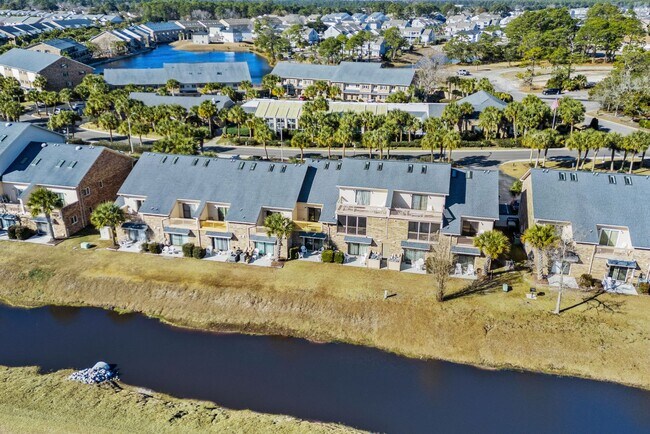 Building Photo - 203 Double Eagle Dr