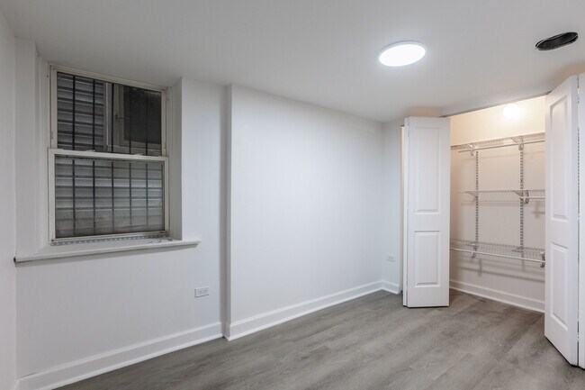 Building Photo - 1841 N Kedzie Ave