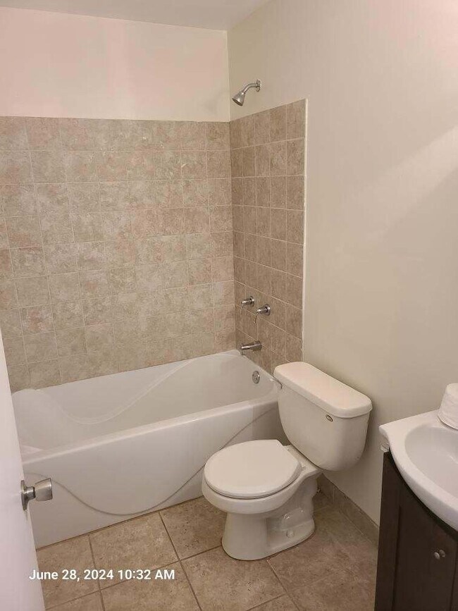 Building Photo - 2275 N Cable Rd