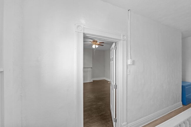 Building Photo - 3053 Brereton St