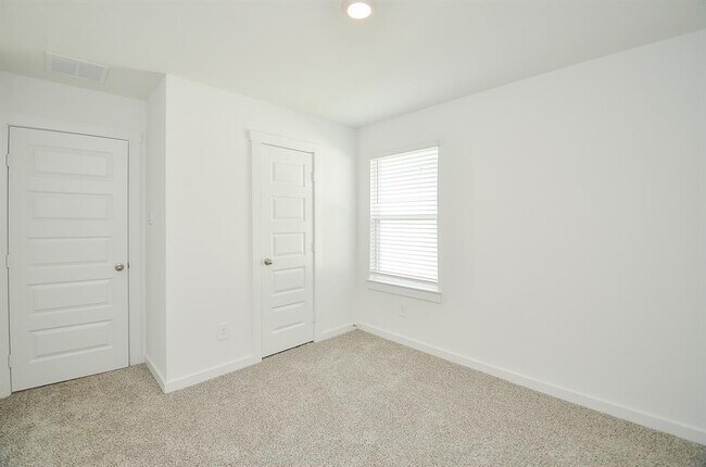 Building Photo - 1218 Isola Bella Dr