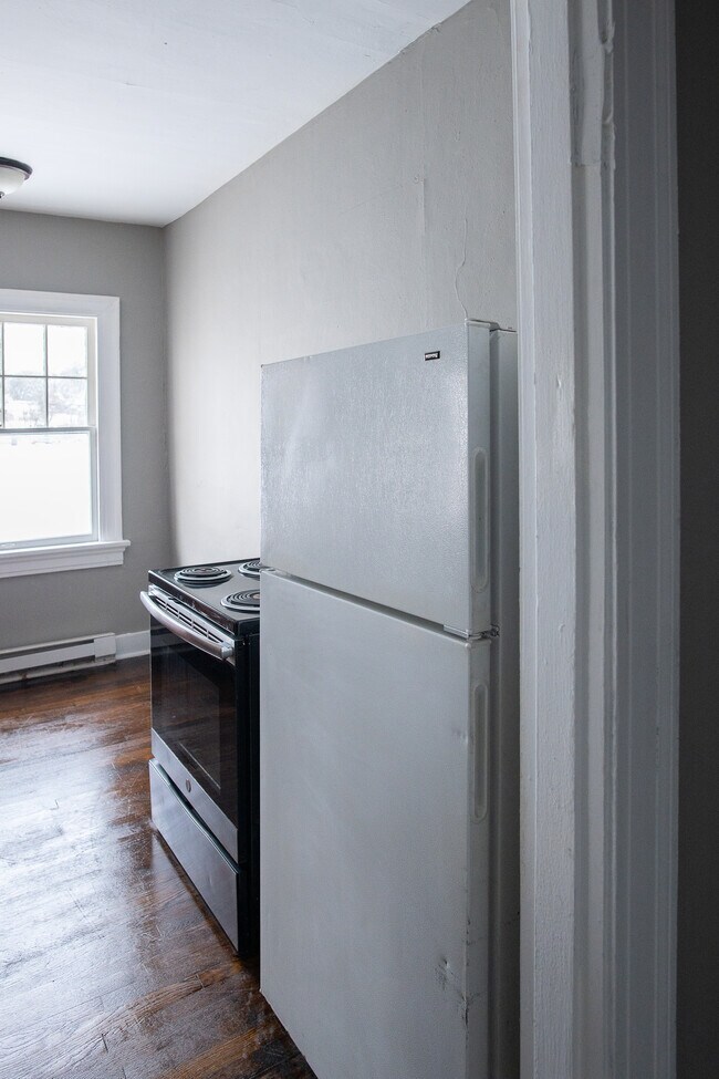 Building Photo - 501-503 W Norman