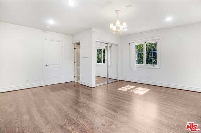 Building Photo - 114 S Layton Dr