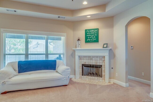 Building Photo - 9208 Springwood Ct