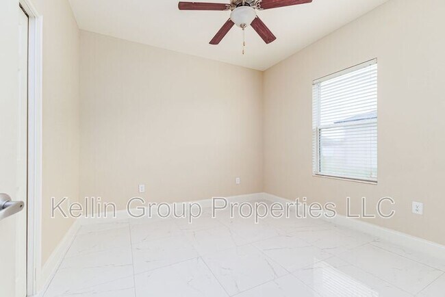 Building Photo - 2611 Highlands Creek Way