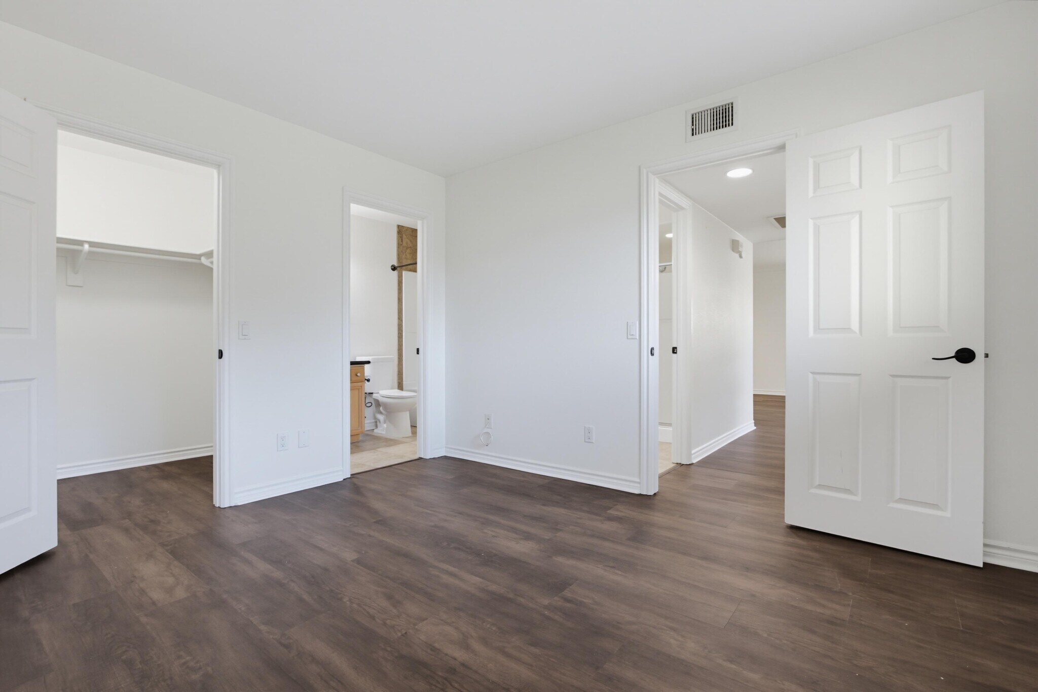 Building Photo - 5046 Los Morros Way