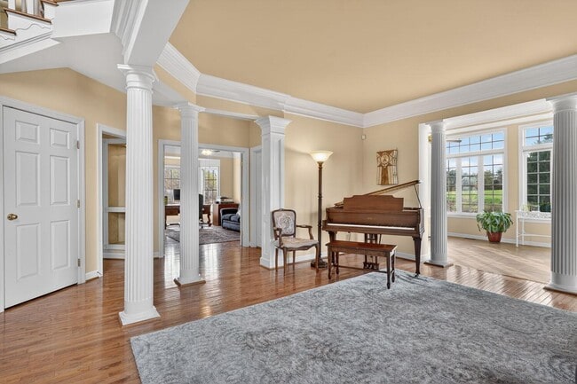 Building Photo - 401 Hilton Head Ct