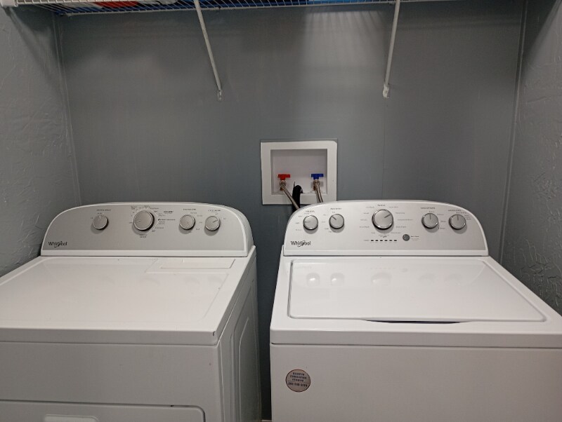 Building Photo - 14033 Bream Dr