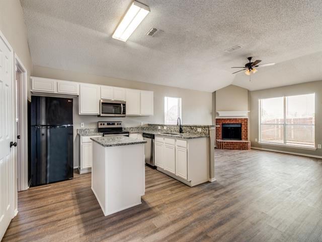 Building Photo - 4024 Sarasota Springs Dr