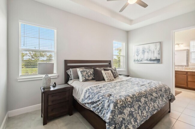 Building Photo - For Rent: Immaculate 3 Bed, 3 Bath + Flex ...