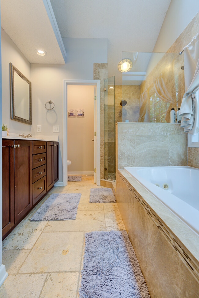 Building Photo - 104 Bright Angel Dr