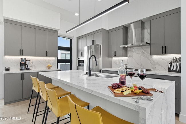 Building Photo - 1501 N Miller Rd