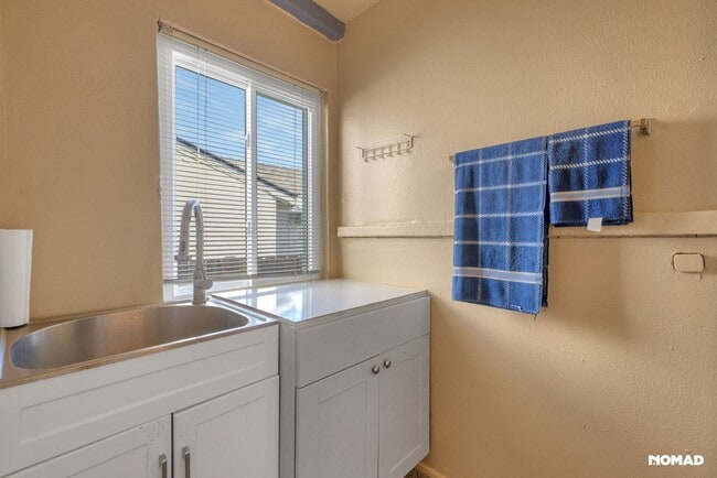 Building Photo - Charming 3BR House in Walnut Grove