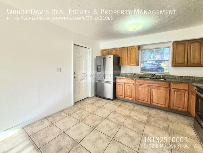 Building Photo - 1702 E Mulberry Dr