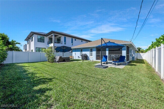 Building Photo - 532 103rd Ave N