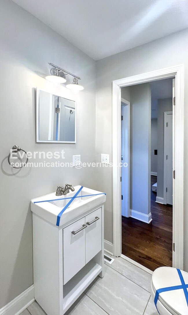 Building Photo - 7624 Nall Ave