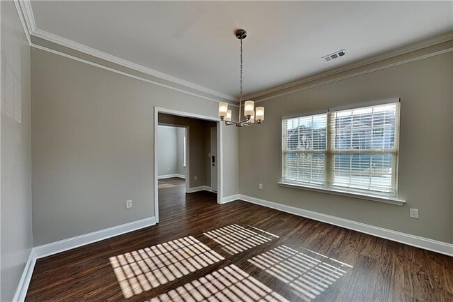 Building Photo - 122 Dynasty Ln