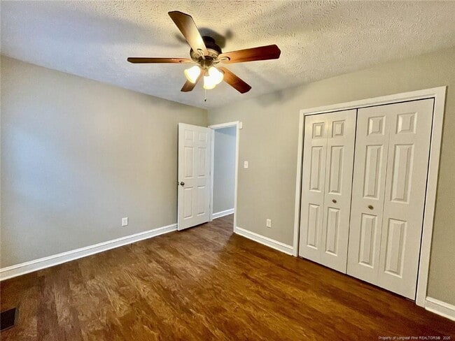 Building Photo - 431 Offing Dr