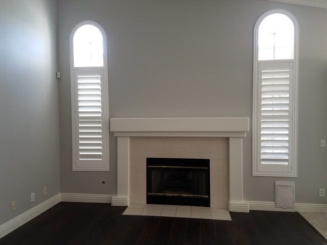 Building Photo - Elegant Single-Story Pool Home in Gated Community with Upgraded Kitchen & Easy-Care Backyard Pool...