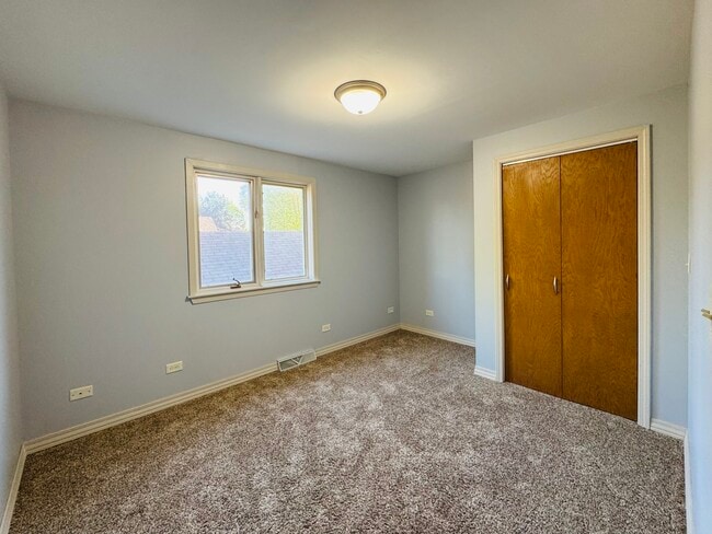 Building Photo - 514 Talma St