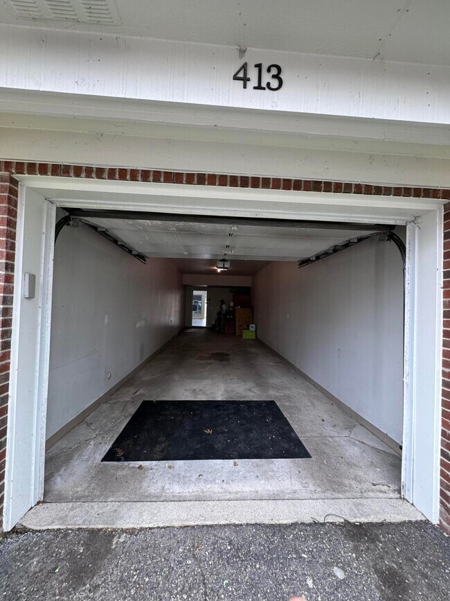 Building Photo - 413 Legato Dr