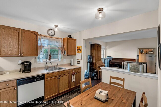 Building Photo - 47 Mizzen Dr