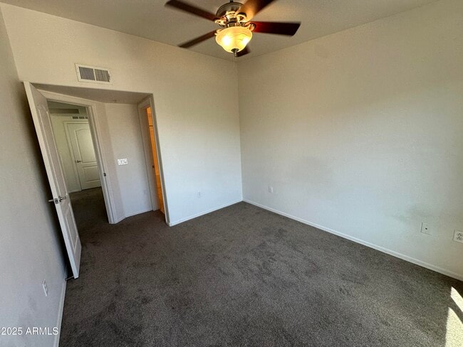 Building Photo - 280 S Evergreen Rd